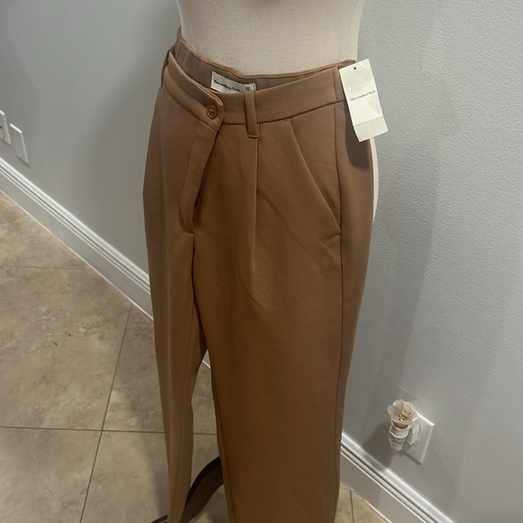 Dress pants Abercrombie size 4s - Picture 2 of 7
